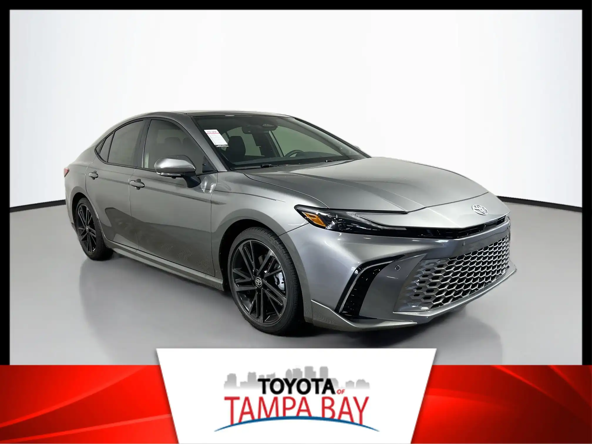 2026 Toyota Camry XSE Hybrid's photo