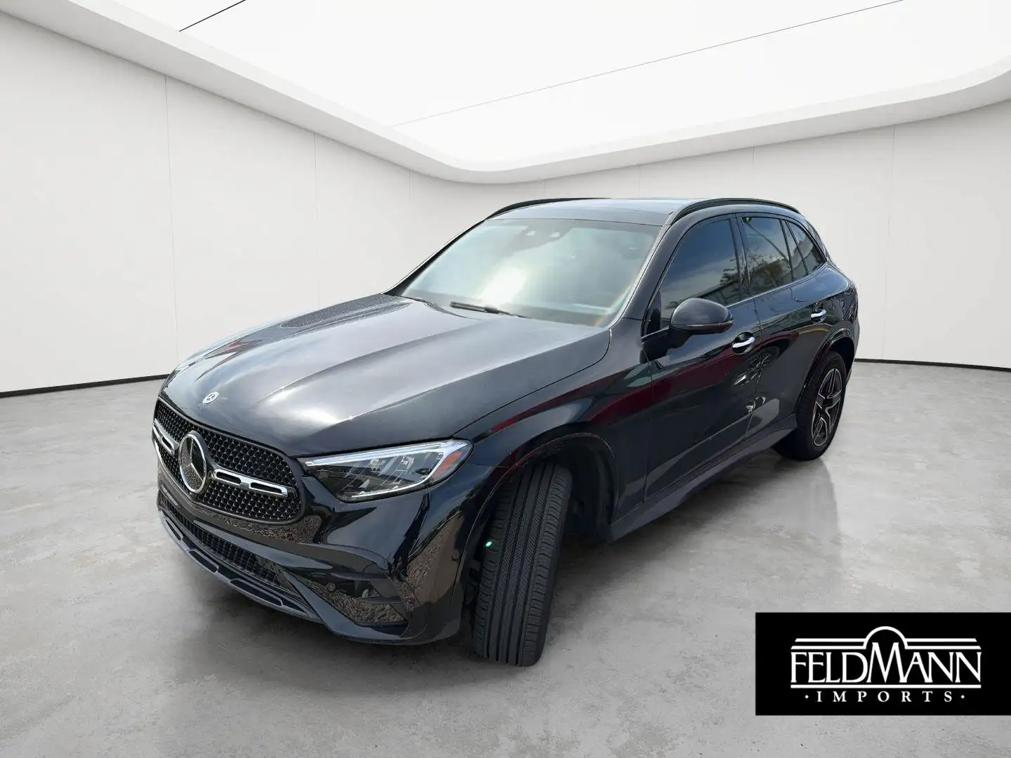 2026 Mercedes-Benz GLC GLC300 4MATIC's photo