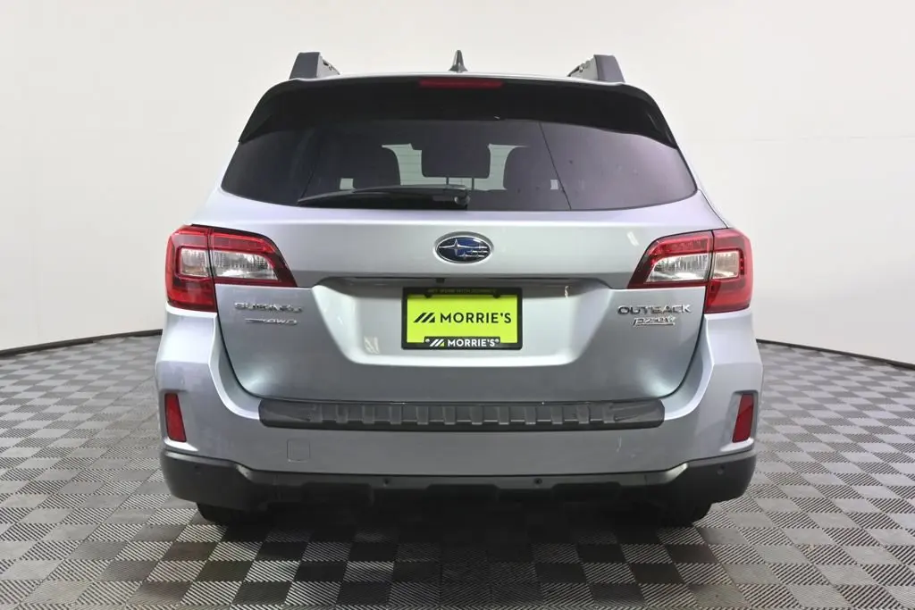 2017 Subaru Outback 2.5i Limited photo 5