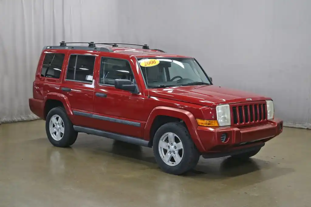 2006 Jeep Commander 4X4's photo