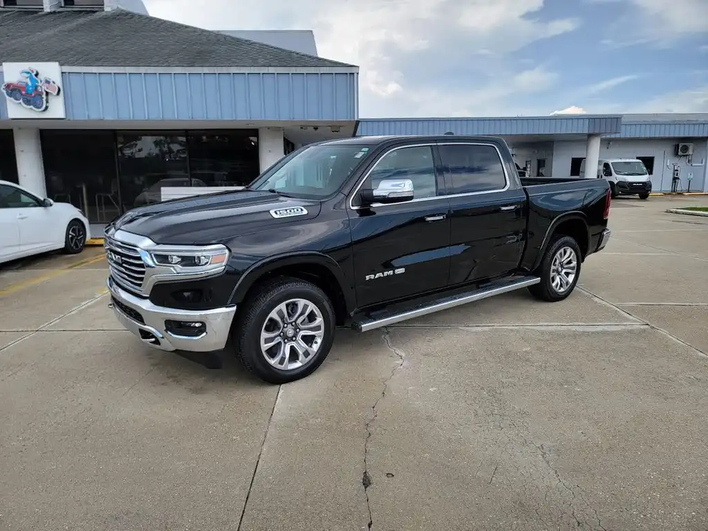 2022 RAM 1500 Longhorn 4x4 Crew Cab 5'7's photo
