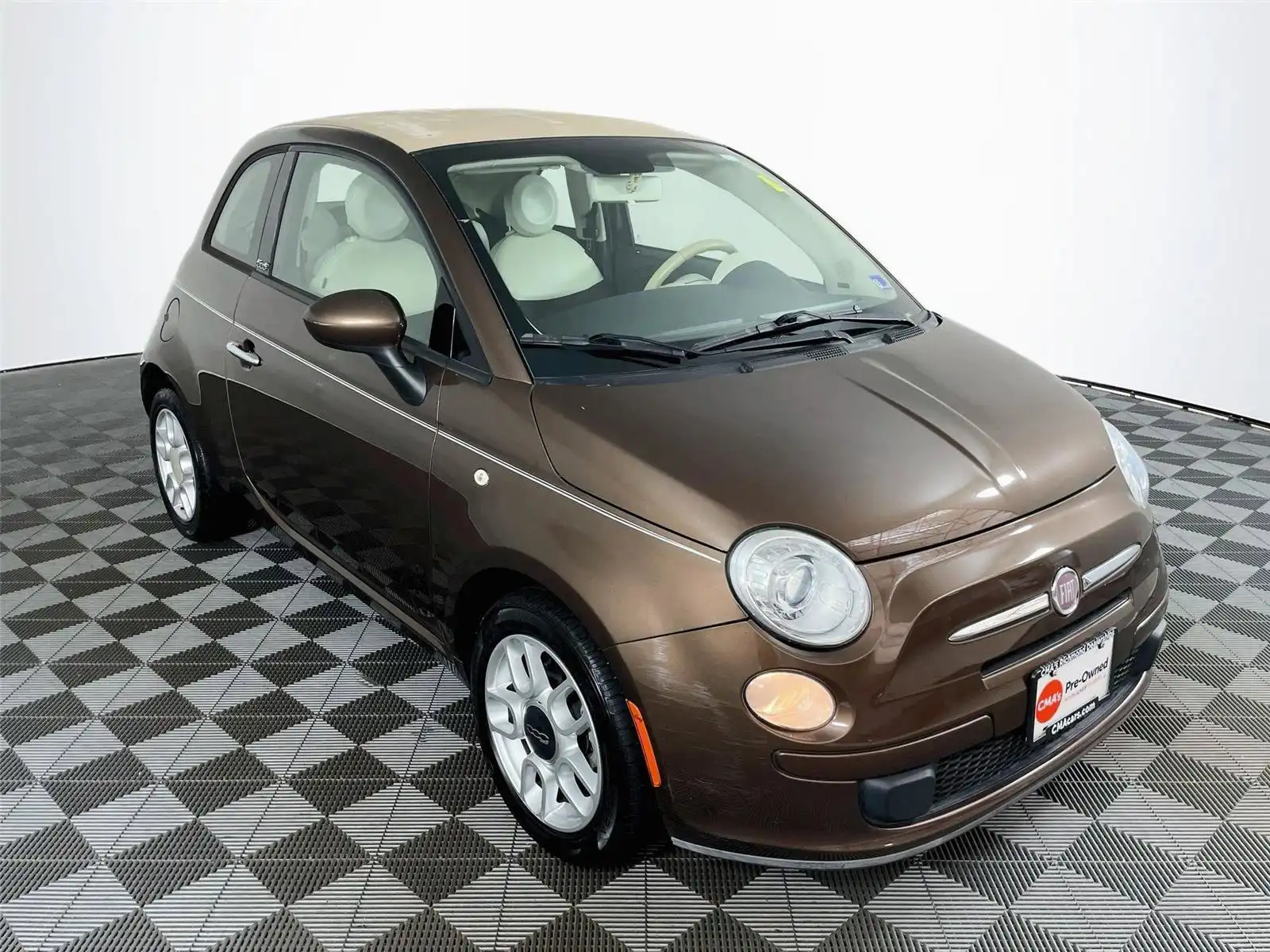 2012 FIAT 500 Pop Cabrio's photo