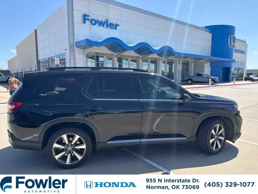 2025 Honda Pilot Elite AWD's photo
