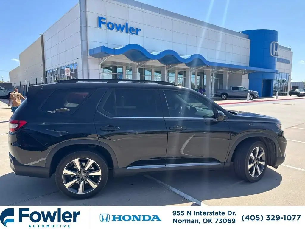 2025 Honda Pilot Elite AWD's photo