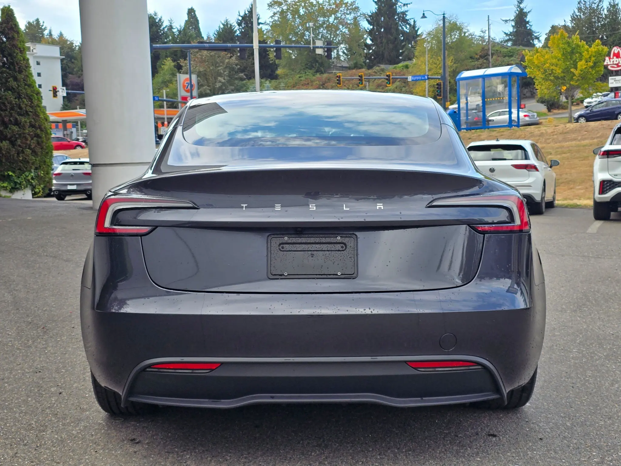 2025 Tesla Model 3 Long Range photo 4