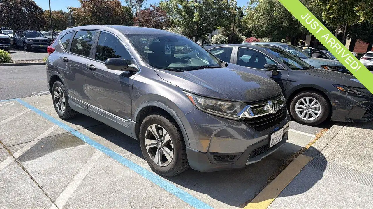 2018 Honda CR-V LX 2WD's photo