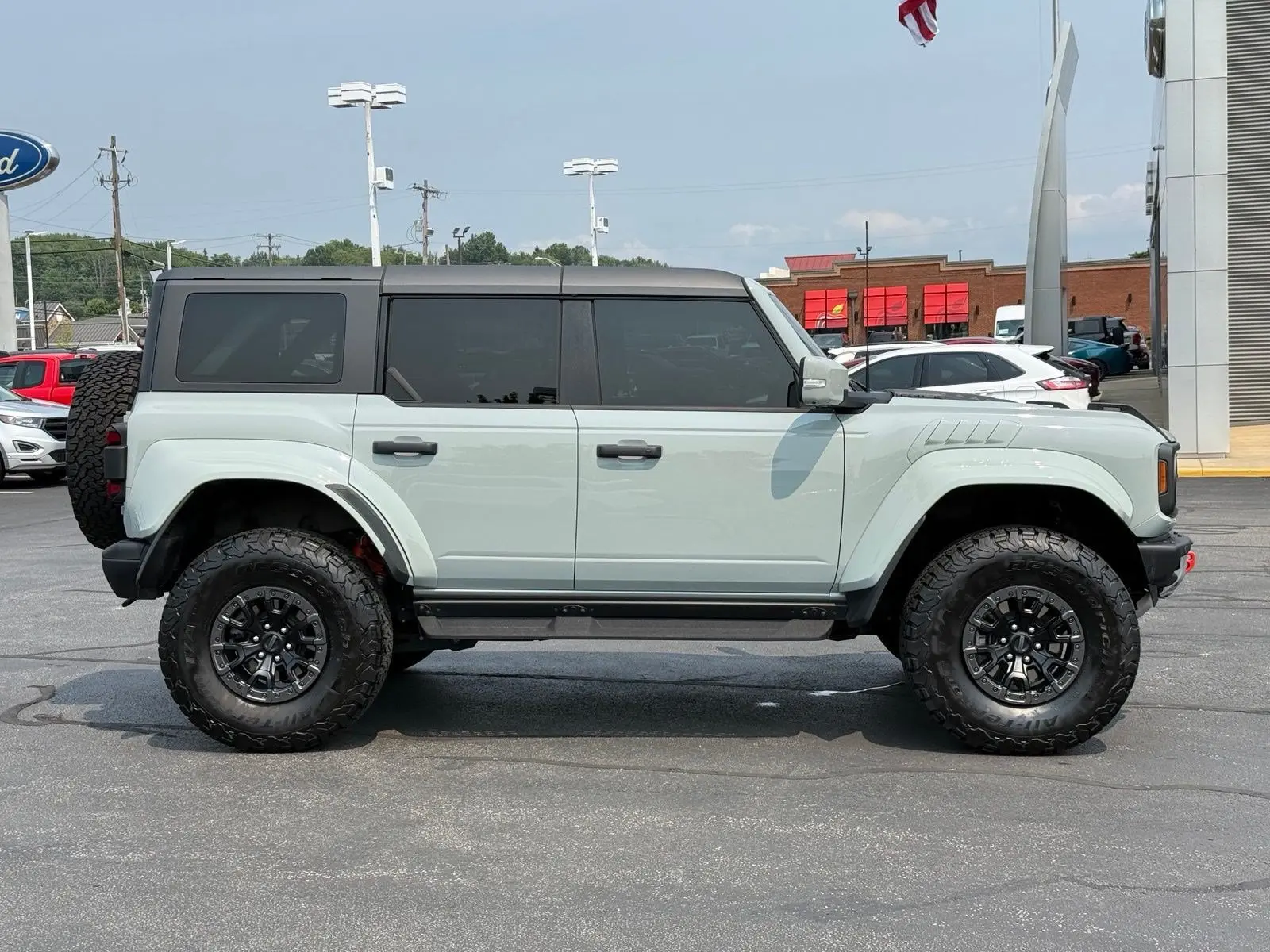 2024 Ford Bronco Raptor 4x4 photo 3