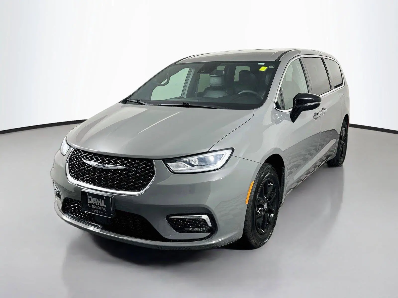 2025 Chrysler Pacifica Select photo 4