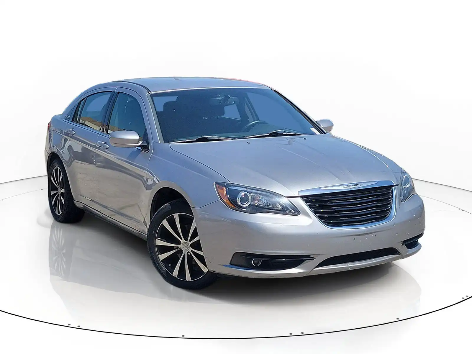 2014 Chrysler 200 Touring's photo