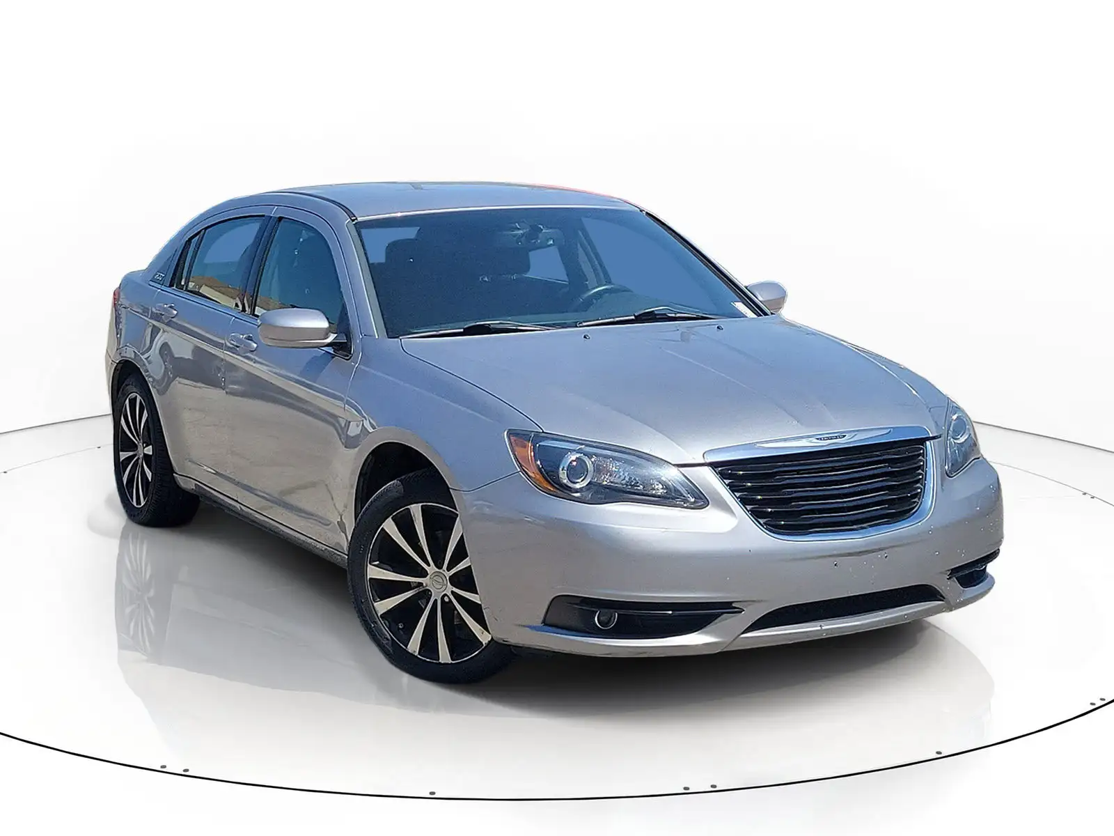 2014 Chrysler 200 Touring's photo