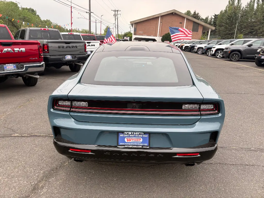 2026 Dodge Charger R/T AWD photo 4
