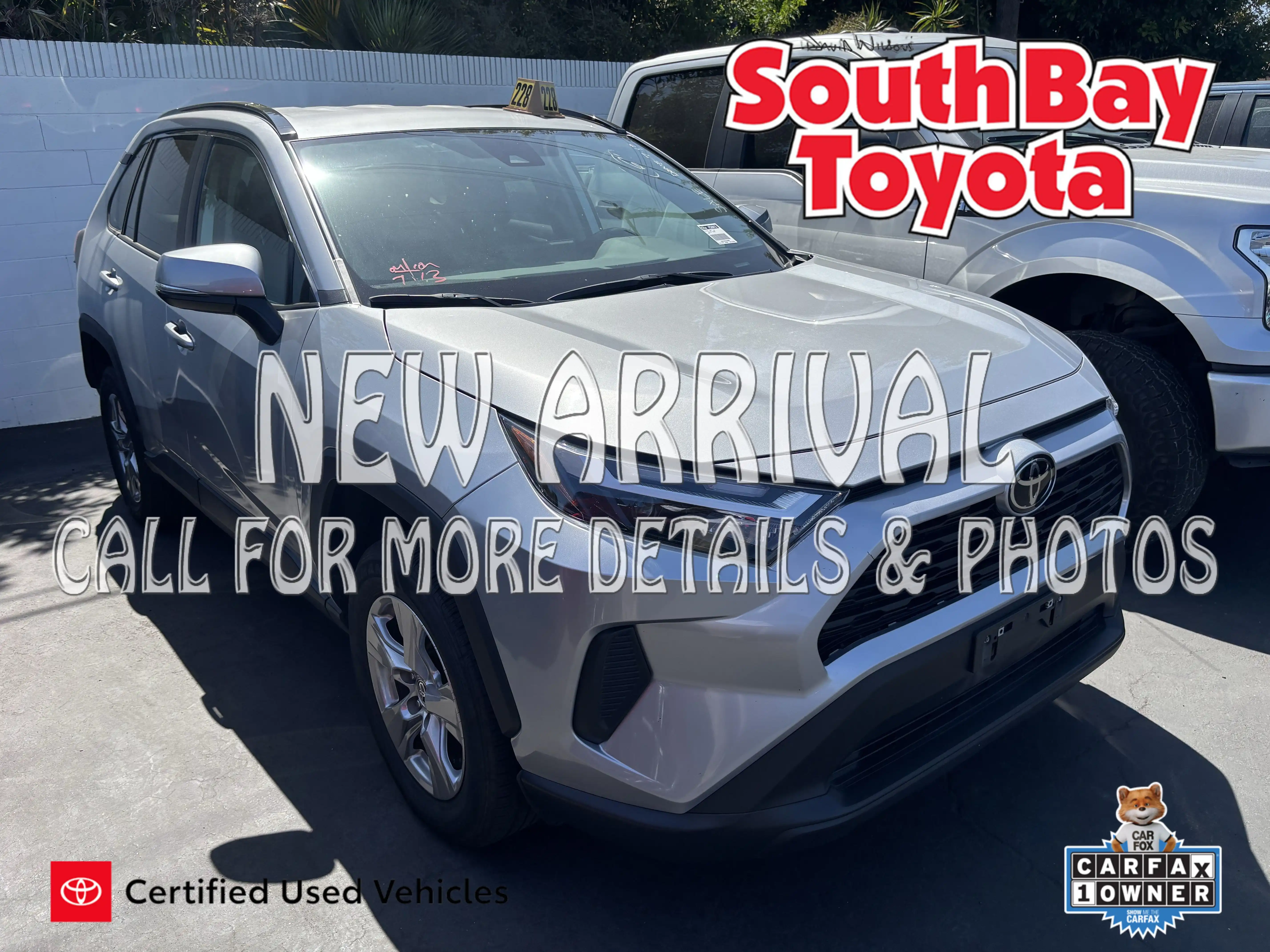2025 Toyota RAV4 XLE FWD's photo