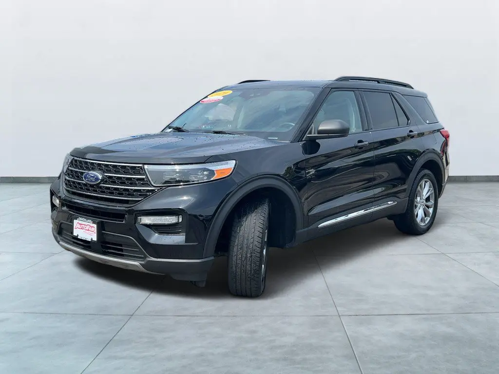 2020 Ford Explorer XLT 4WD photo 3