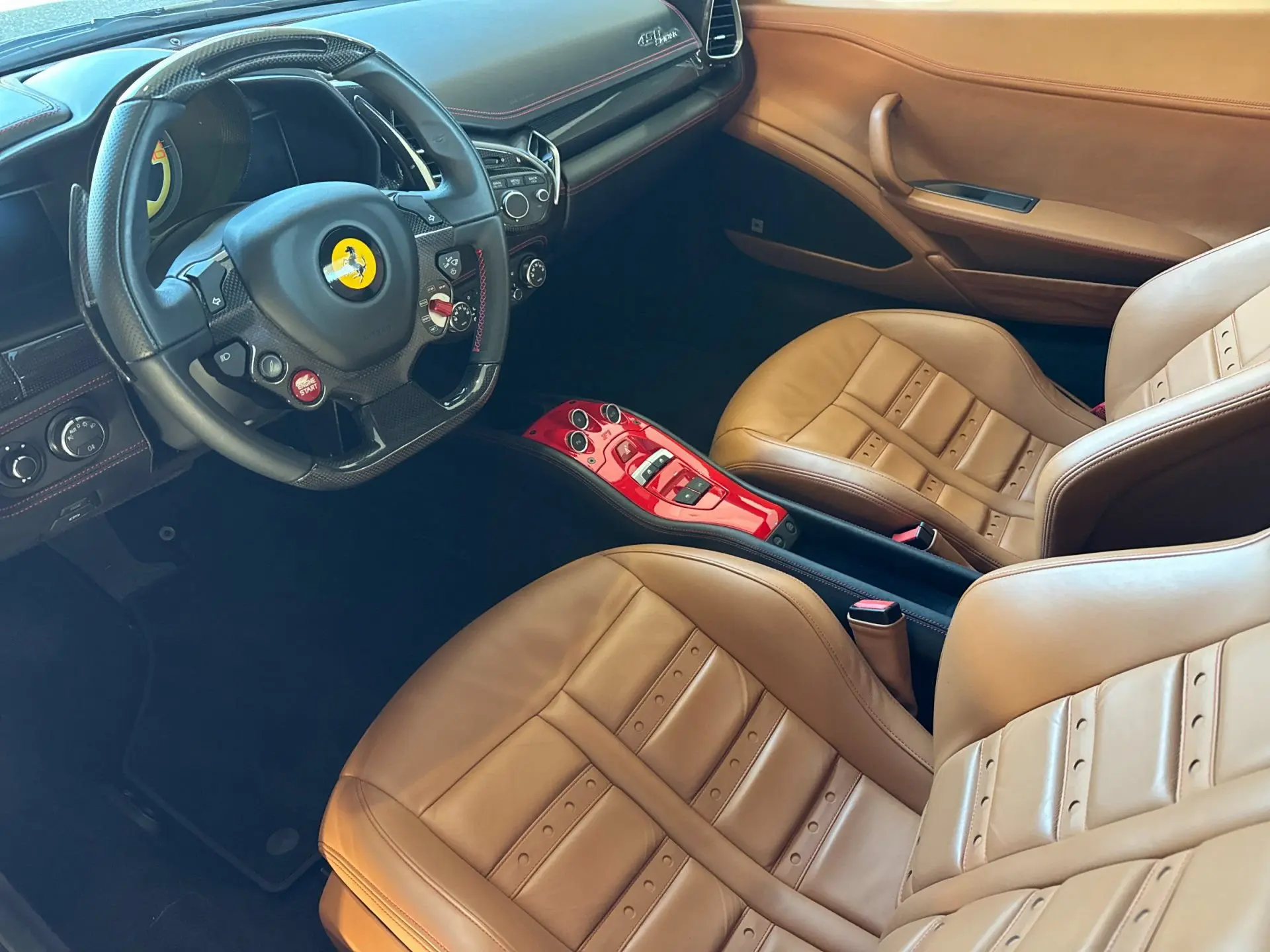 2014 Ferrari 458 Base photo 4