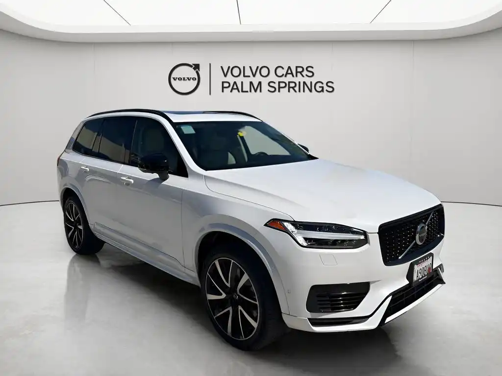 2023 Volvo XC90 T8 Ultimate Dark Theme 7-Seater AWD's photo