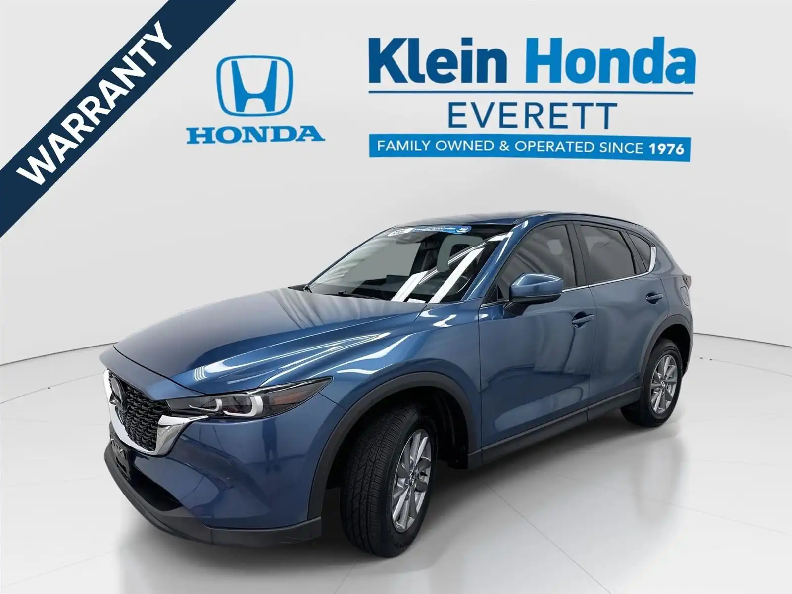 2023 Mazda CX-5 S Preferred package Auto AWD's photo