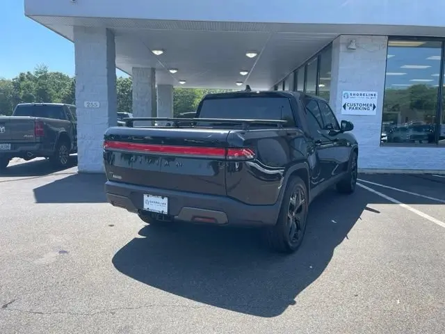 2025 Rivian R1T Ascend Tri Max photo 5