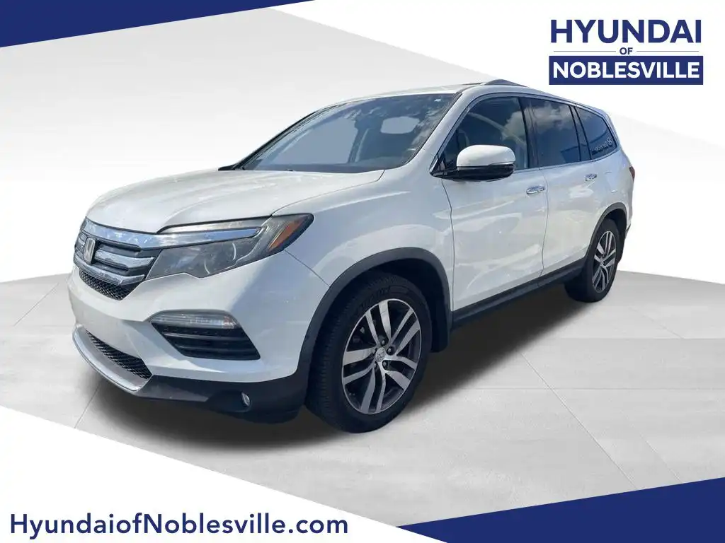 2017 Honda Pilot 4WD Touring's photo