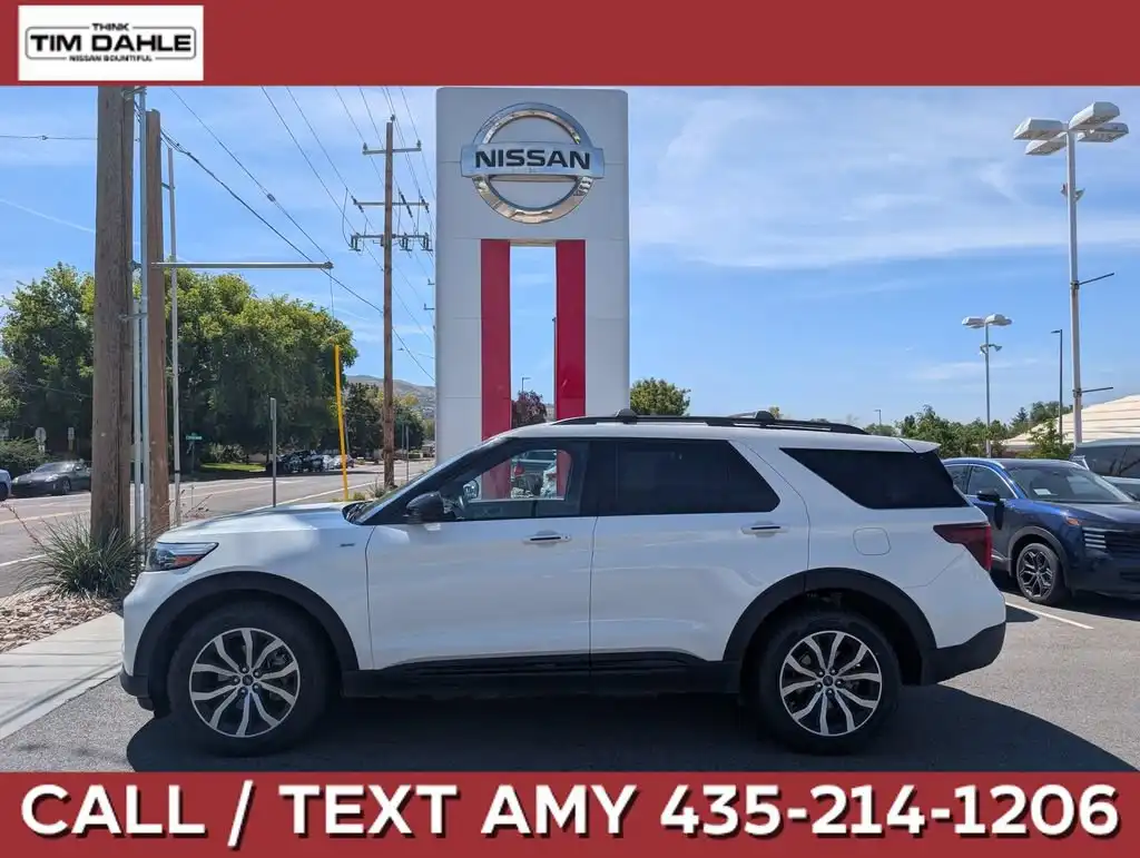 2024 Ford Explorer ST-Line 4WD's photo