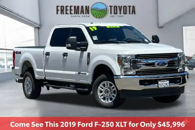 2019 Ford F-250 XLT 4x4 Crew Cab 8' Box's photo