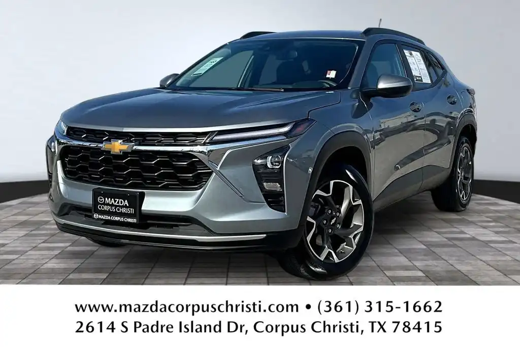 2025 Chevrolet Trax LT's photo