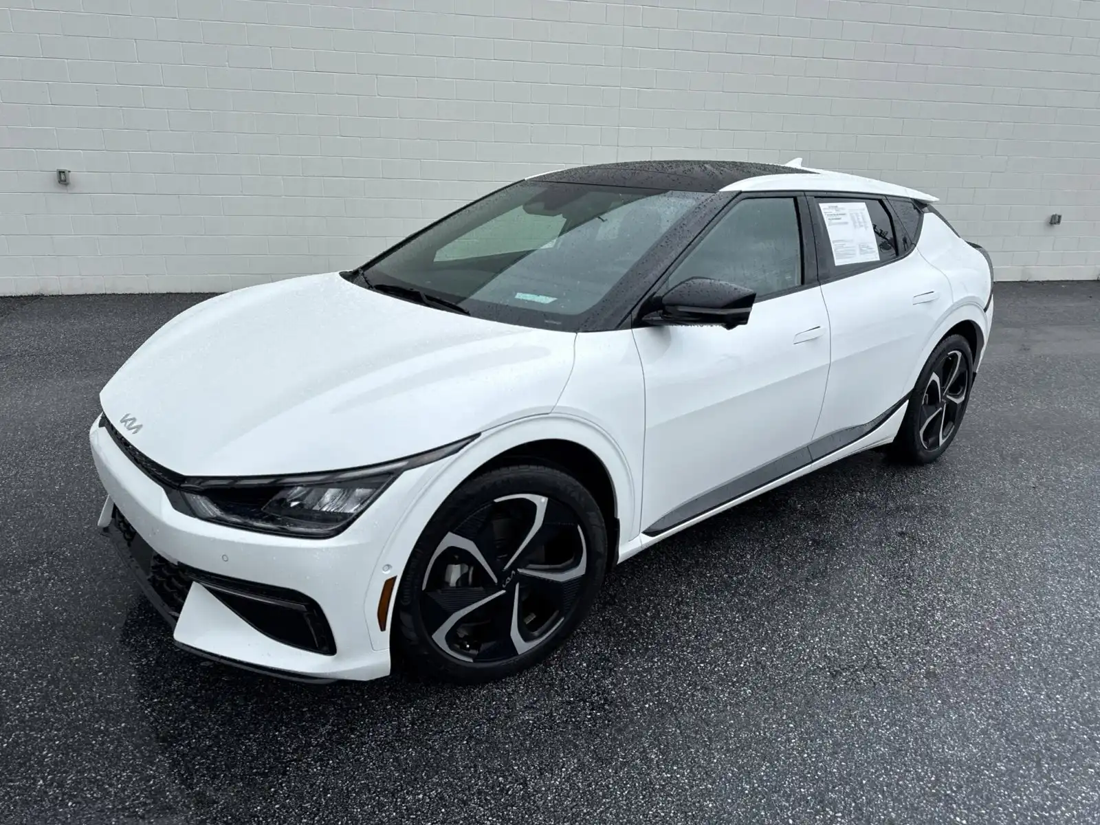 2024 Kia EV6 GT-Line AWD's photo