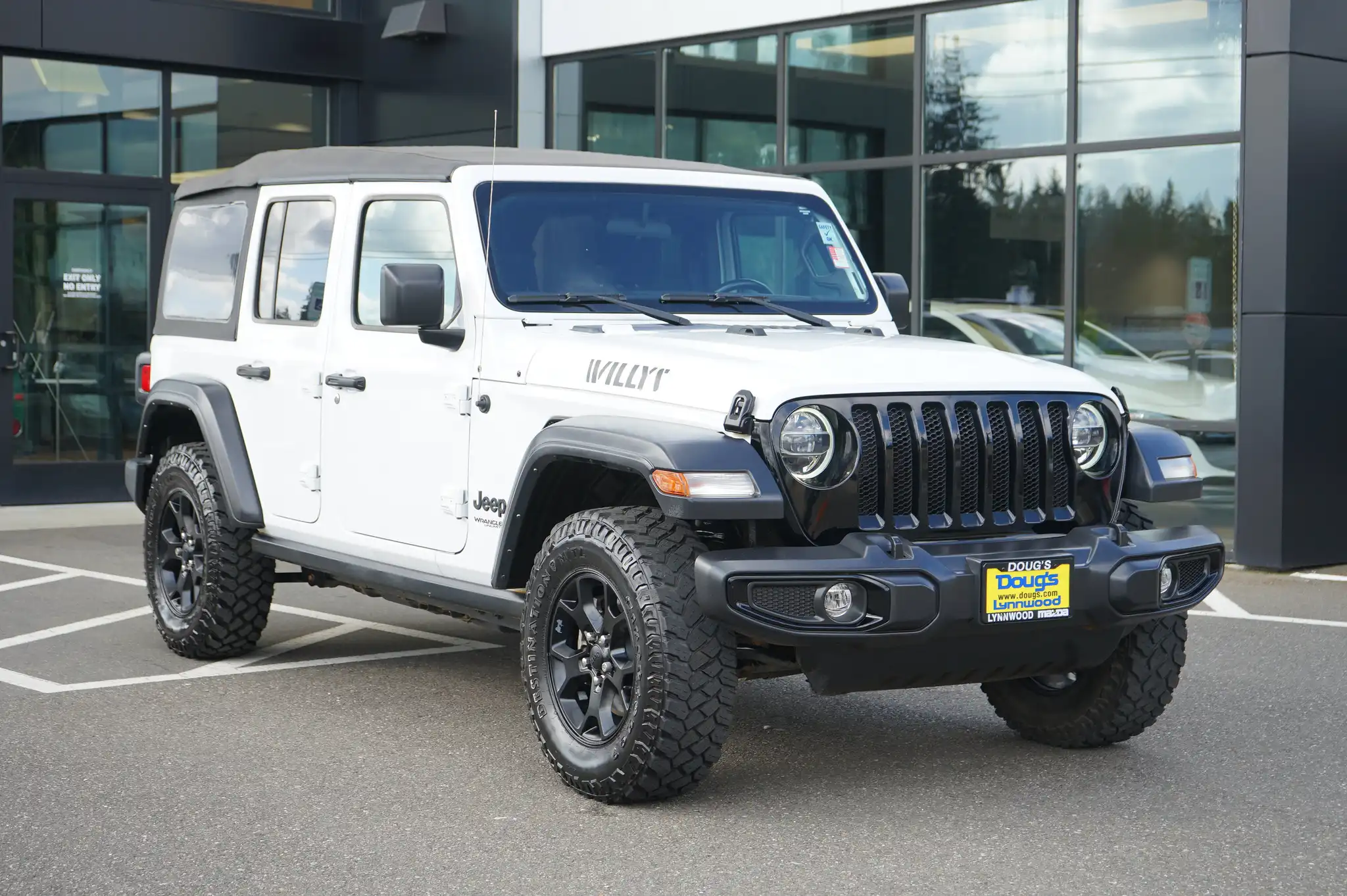 2022 Jeep Wrangler Willys's photo