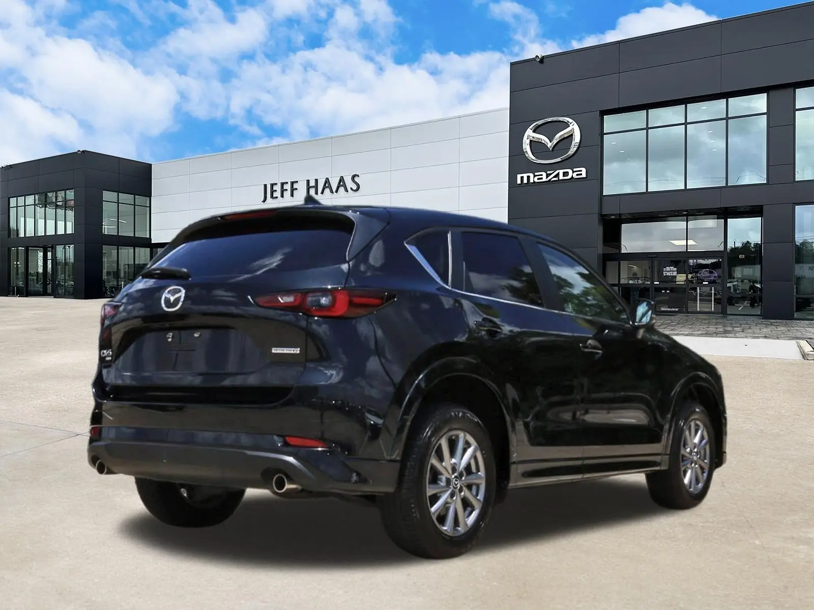2025 Mazda CX-5 S Preferred package Auto AWD photo 3