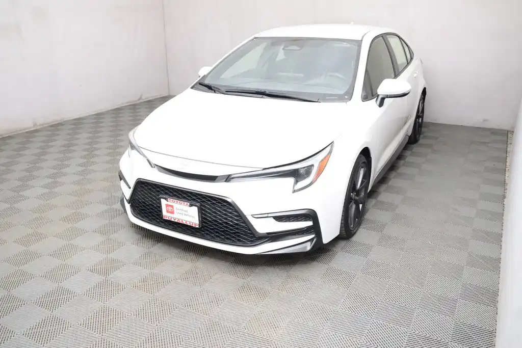 2024 Toyota Corolla SE CVT's photo