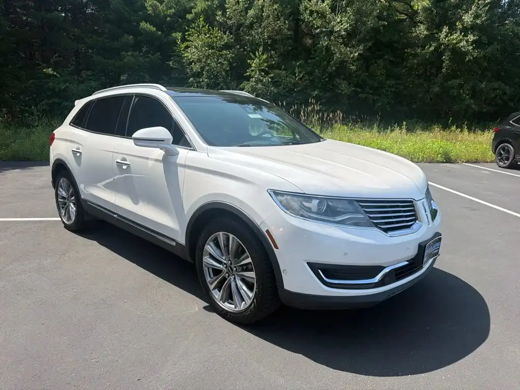 2016 Lincoln MKX Reserve AWD's photo