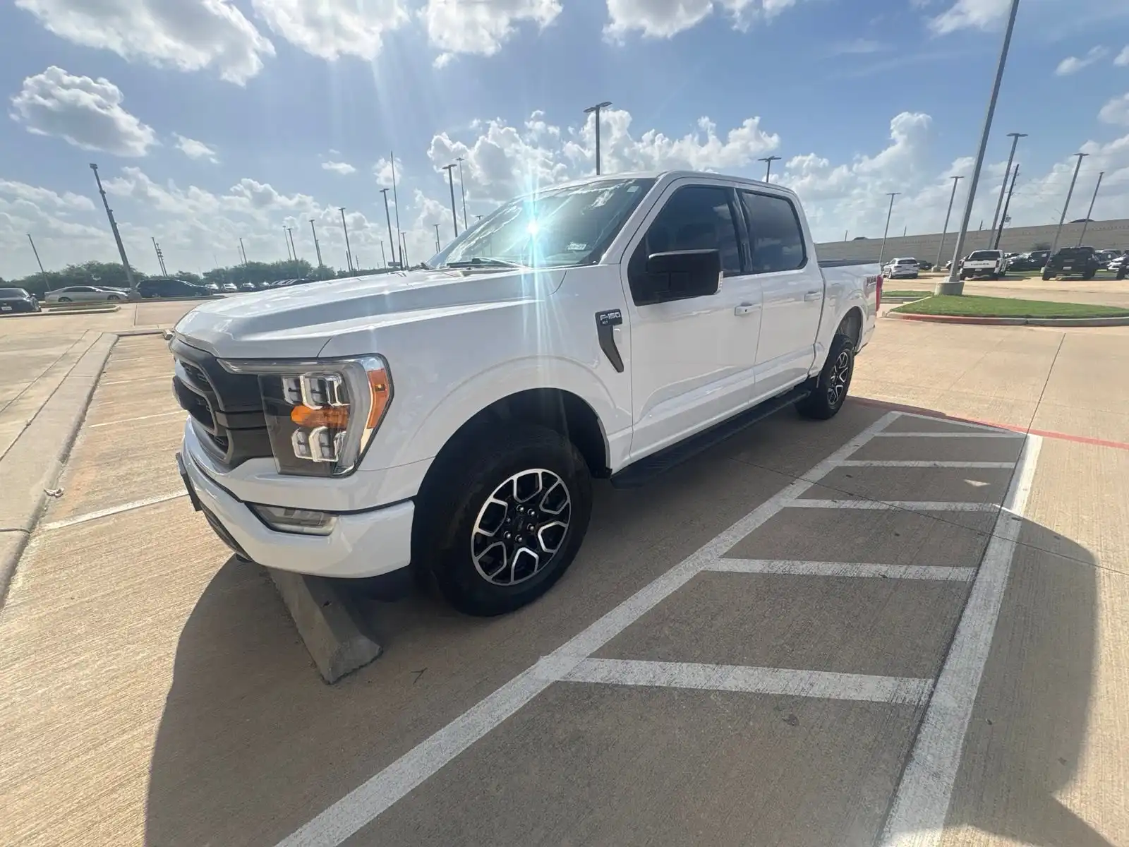 2023 Ford F-150 XLT 4x4 SuperCrew 5-1/2 Box's photo
