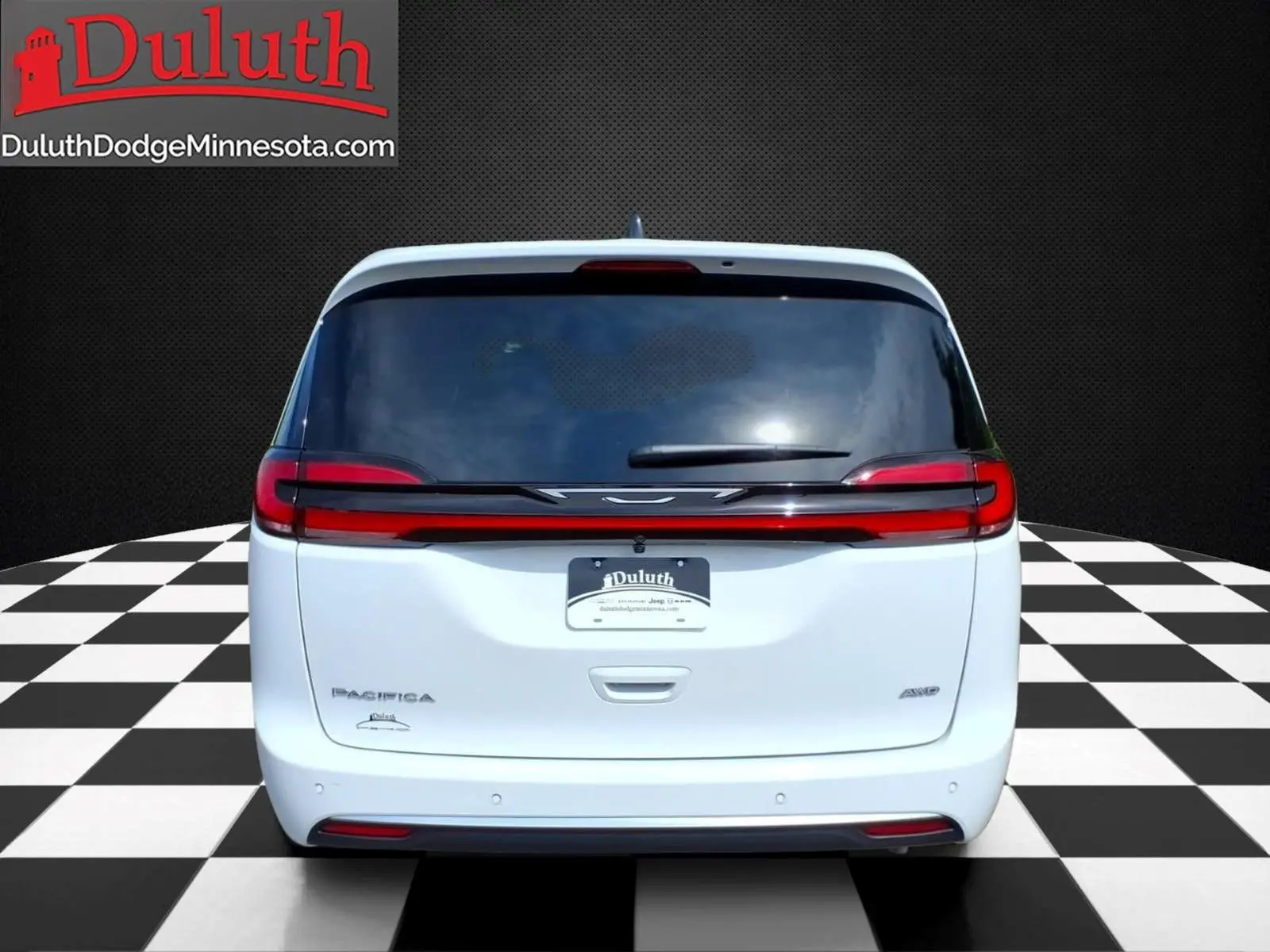 2027 Chrysler Pacifica Select AWD photo 5