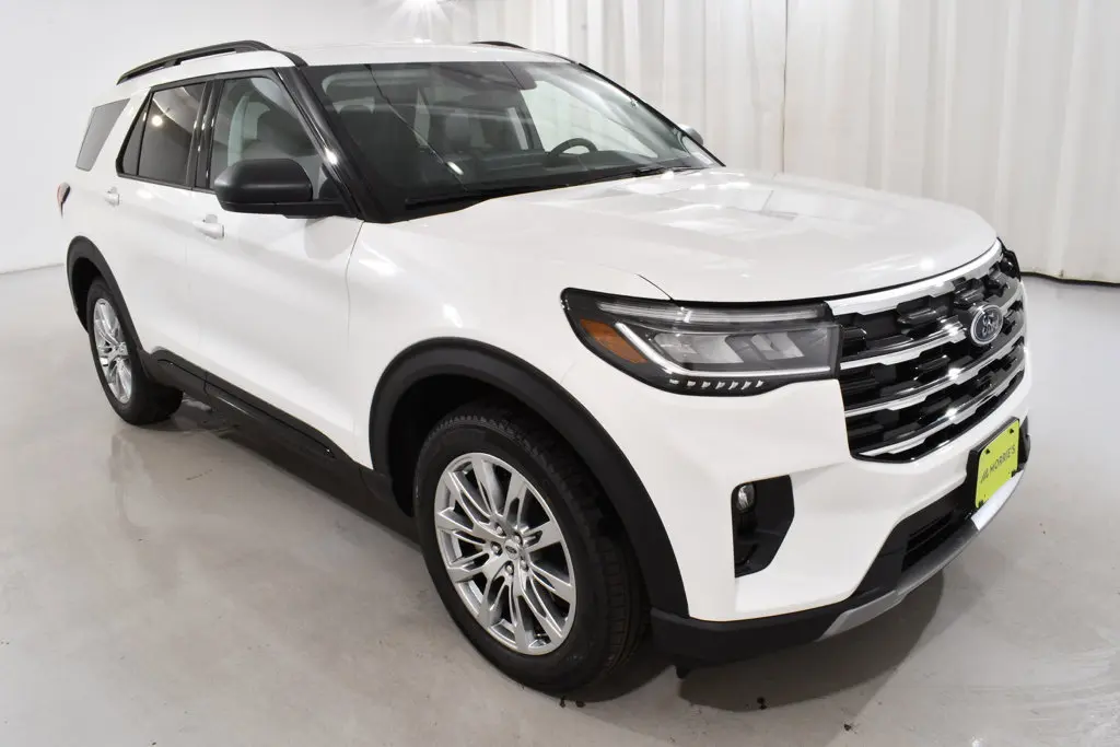 2026 Ford Explorer Active 4WD photo 5