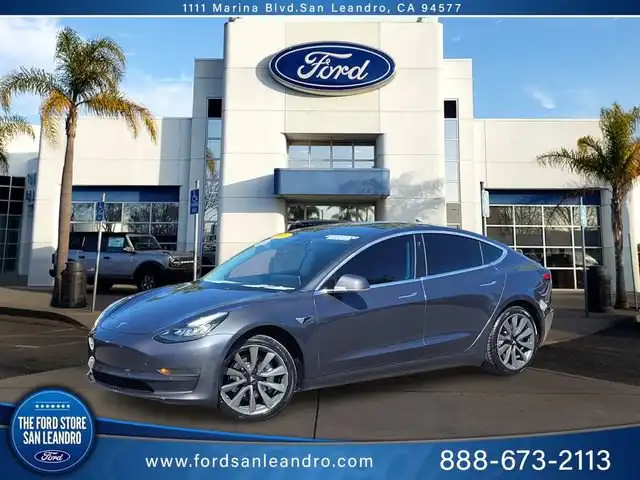 2019 Tesla Model 3 Standard Range Plus's photo