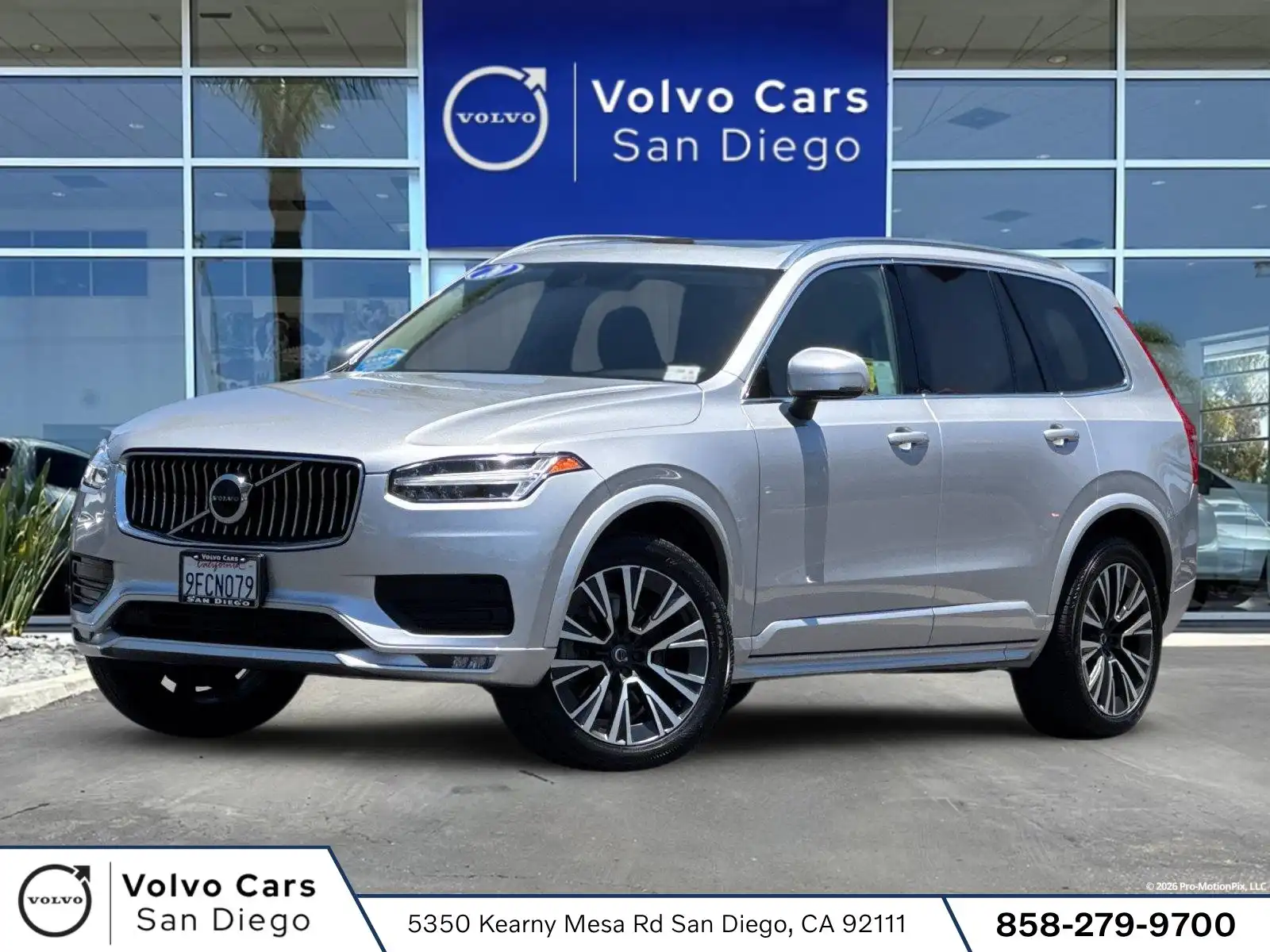 2020 Volvo XC90 T5 Momentum FWD's photo
