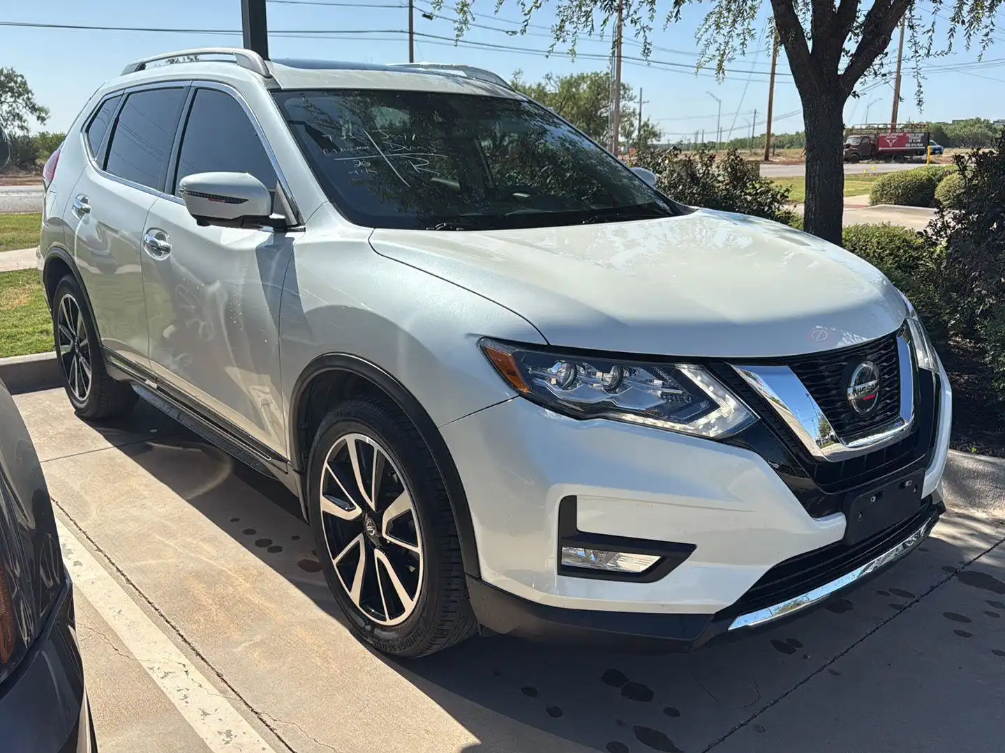 2020 Nissan Rogue SL FWD's photo