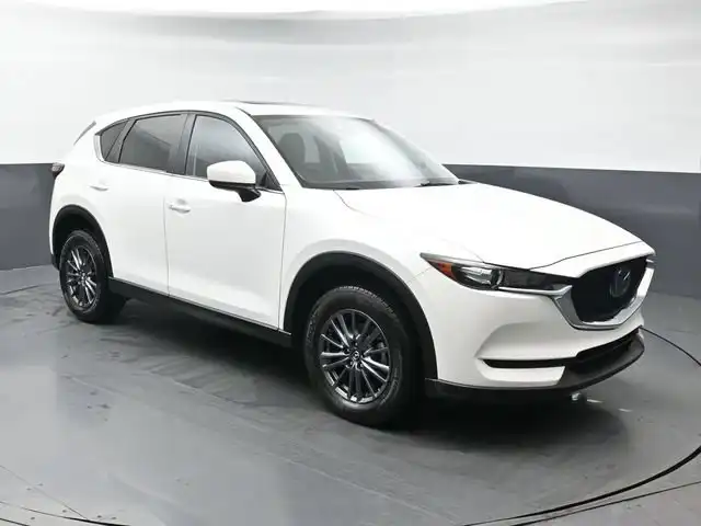 2021 Mazda CX-5 Touring Auto's photo