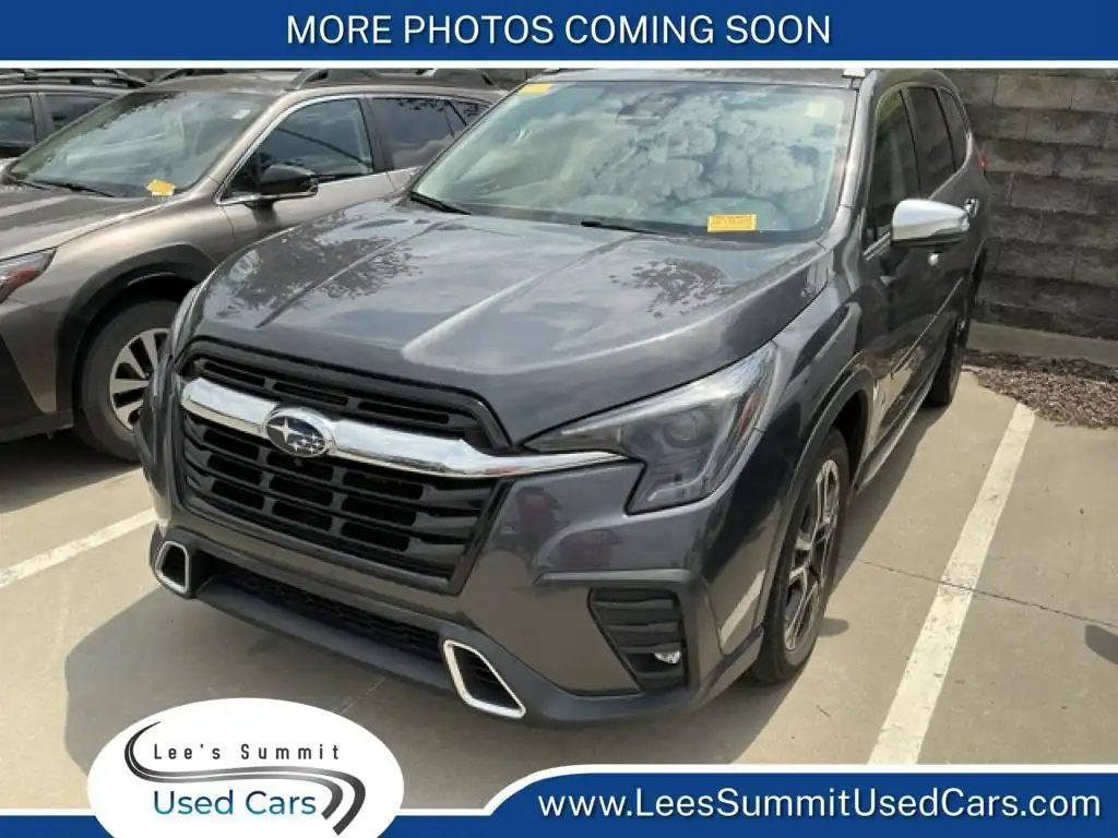 2023 Subaru Ascent Touring's photo