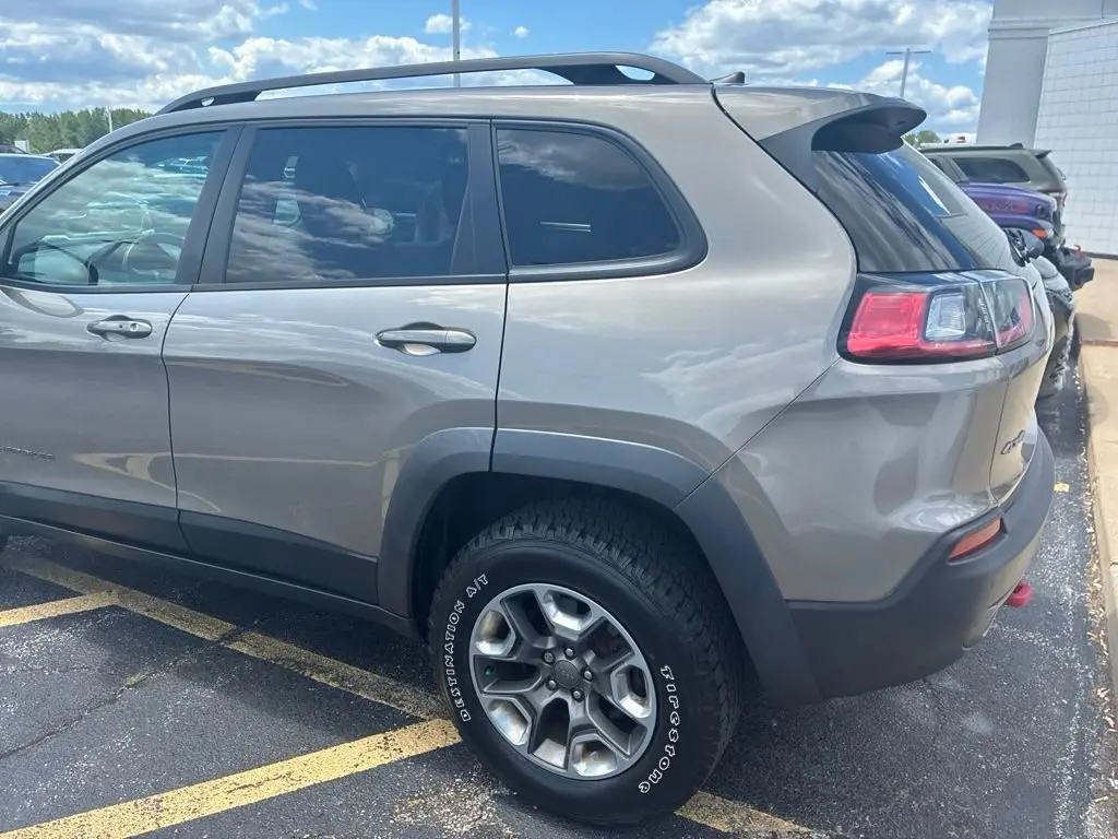 2019 Jeep Cherokee Trailhawk 4X4 photo 4