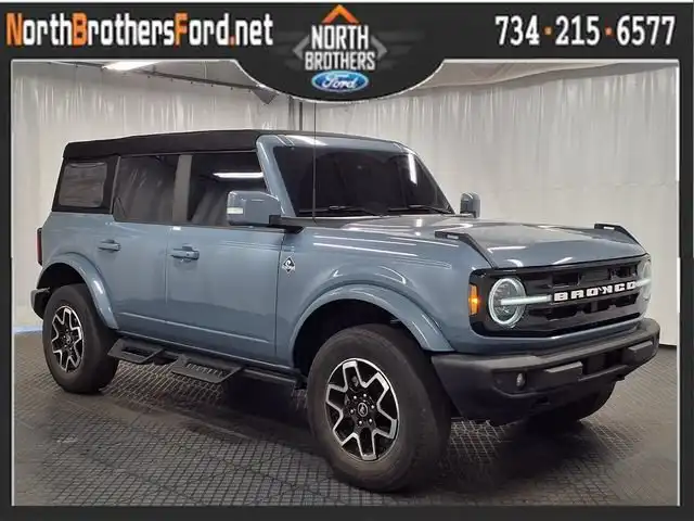 2023 Ford Bronco Outer Banks 4x4's photo