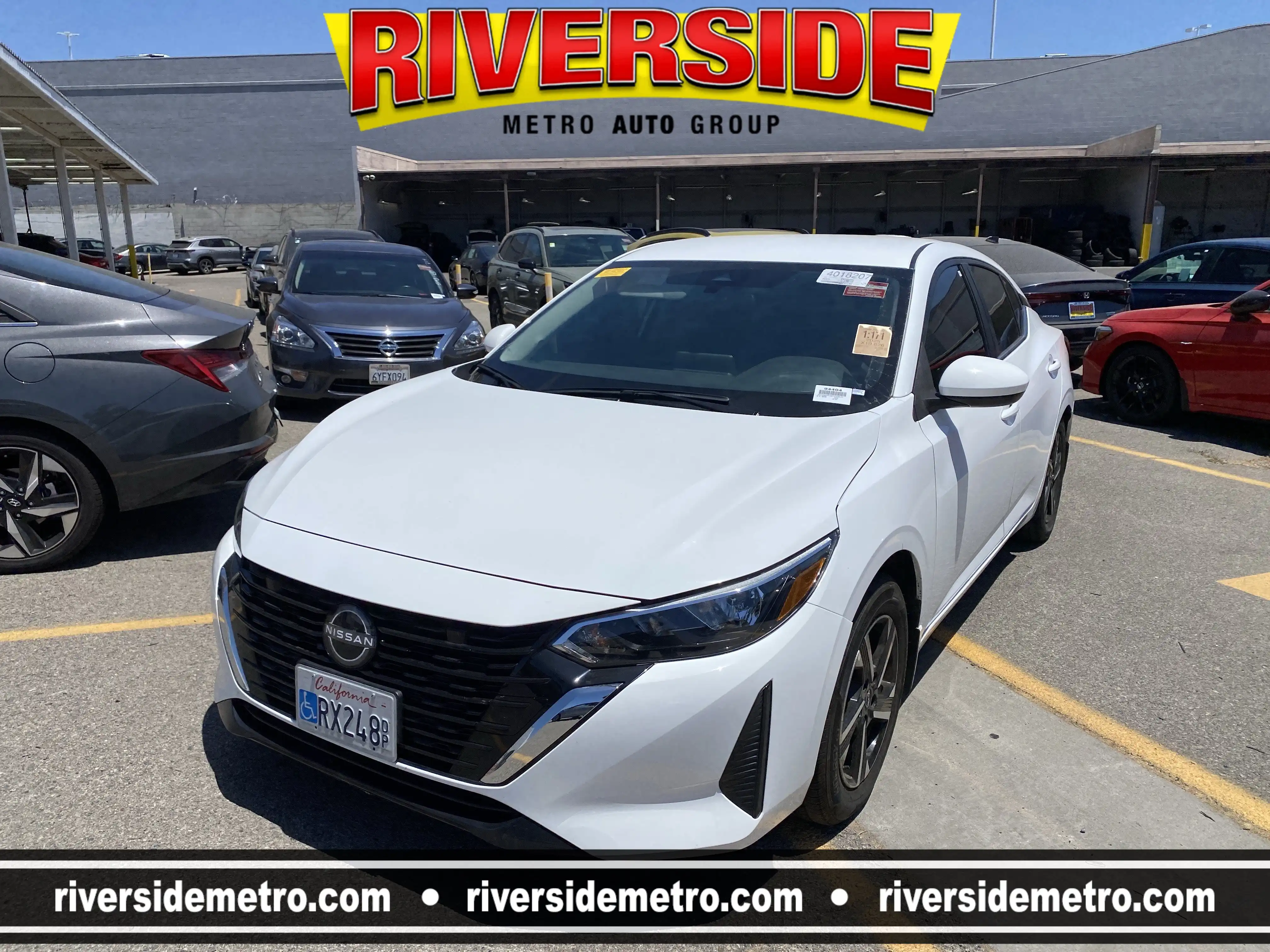 2025 Nissan Sentra SV CVT's photo