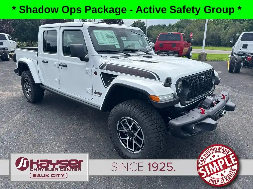 2026 Jeep Gladiator Shadow Ops Auto's photo
