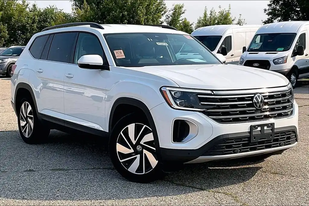 2025 Volkswagen Atlas 2.0T SE w/Tech 4MOTION's photo