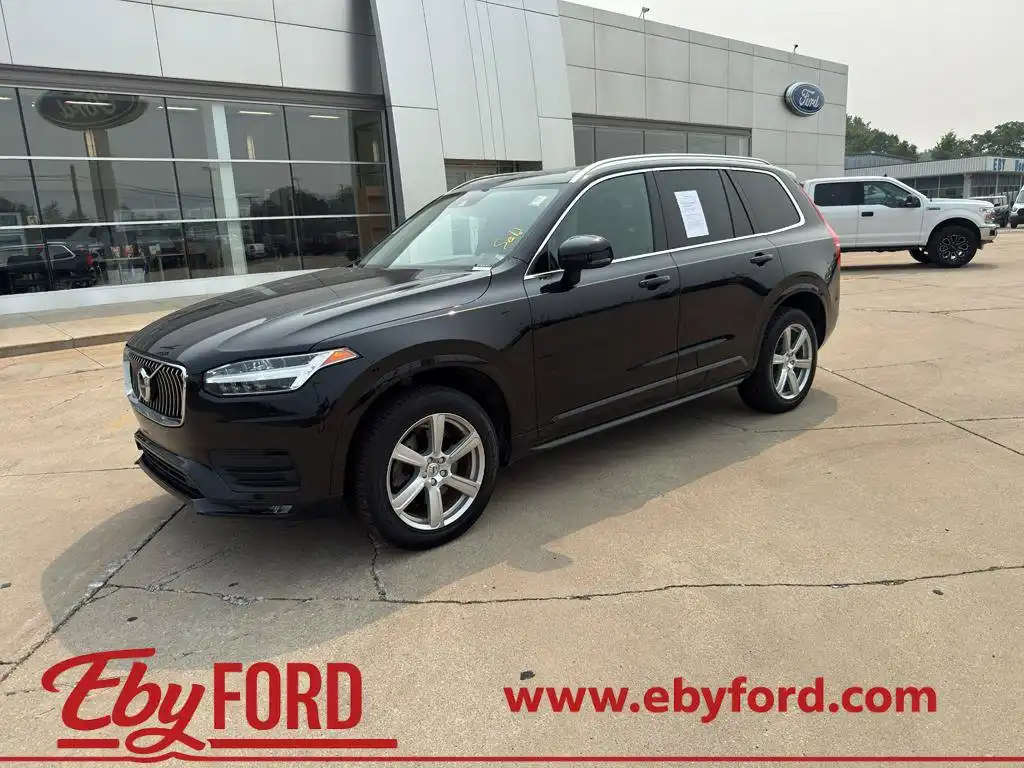 2022 Volvo XC90 T5 Momentum AWD's photo