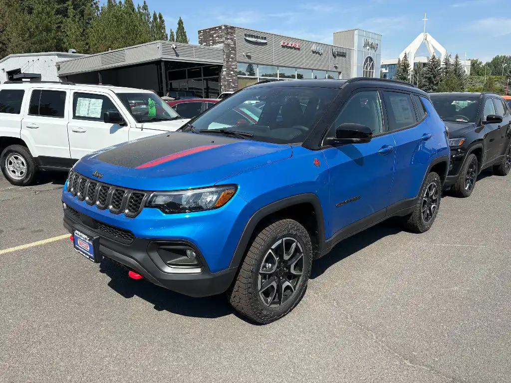 2026 Jeep Compass Trailhawk 4WD's photo