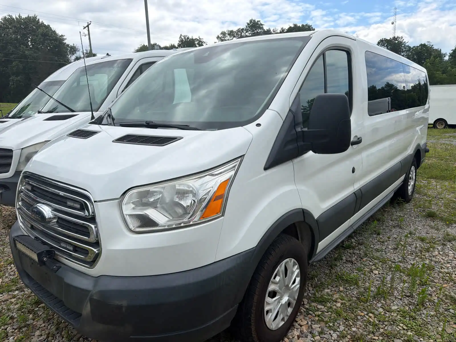 2017 Ford Transit 350 XLT Wagon Low Roof 60/40 Pass. 148WB's photo