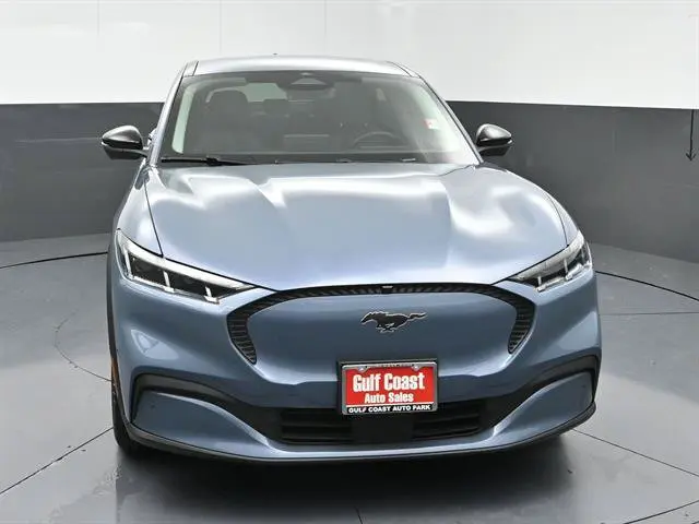 2024 Ford Mustang-Mach-e Select photo 3