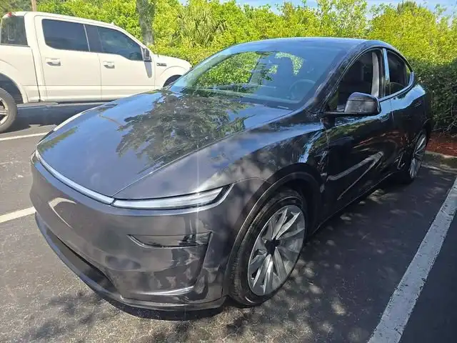 2026 Tesla Model Y Long Range Dual Motor All-Wheel Drive's photo