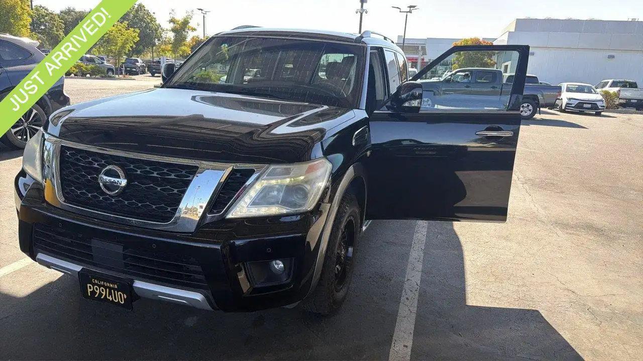 2017 Nissan Armada SV 2WD's photo