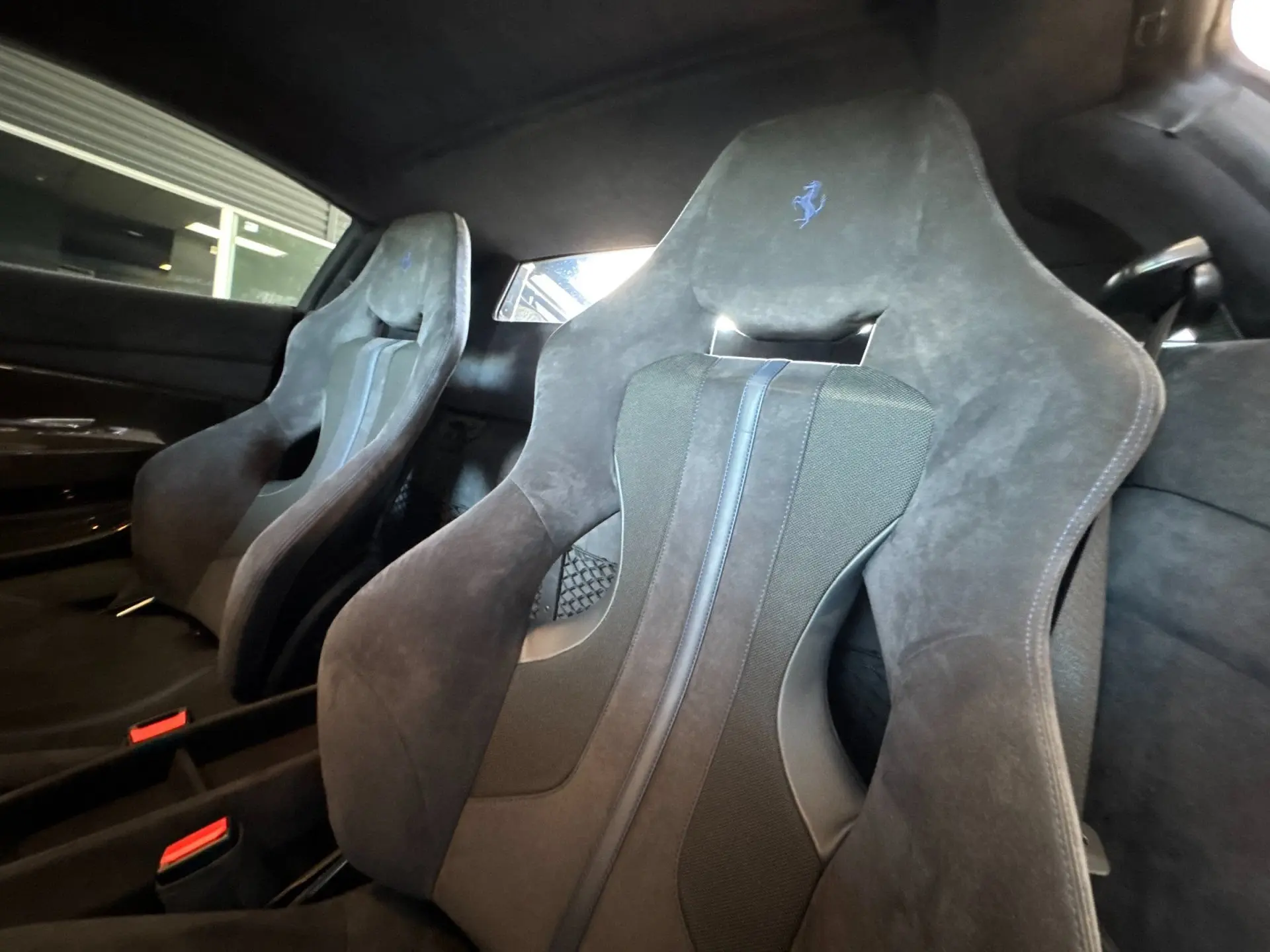 2019 Ferrari 488 Base photo 5